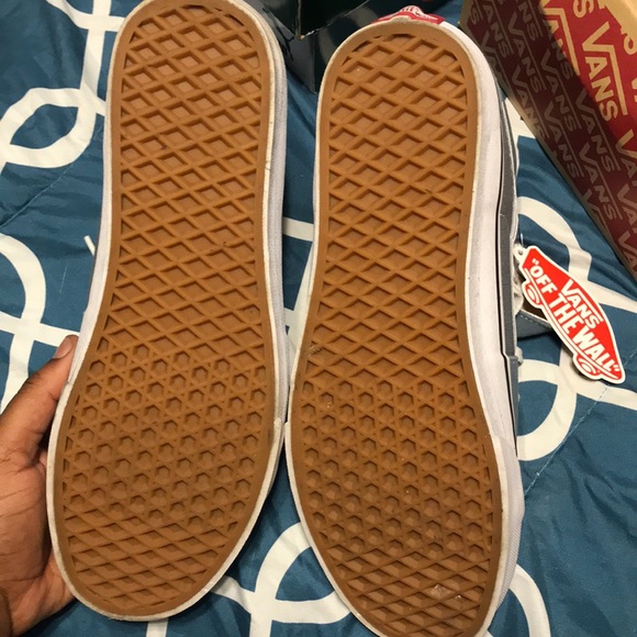 High-top vans - Picture 7 of 7